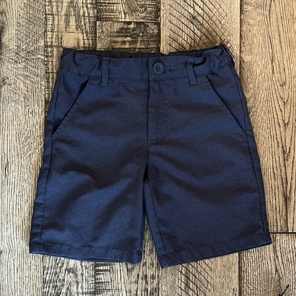 5/$5 Cat & Jack Dark Grey quick dry boys Shorts | 6 - Picture 1 of 4